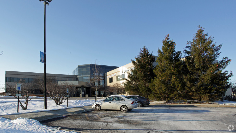 Primary Photo Of 4050-4100 Healthway Dr, Aurora Medical For Lease