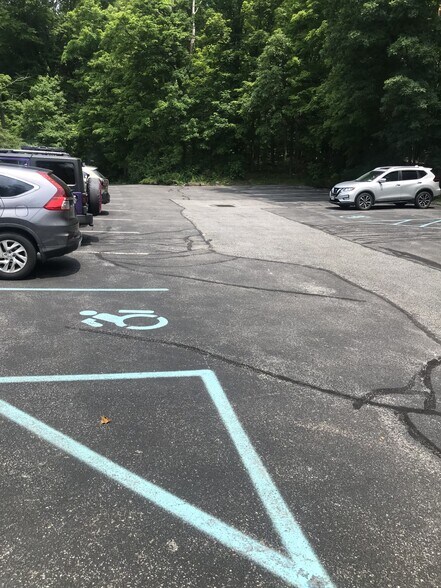 More Photos Of 7 Pinewoods Rd, Hyde Park Medical For Lease