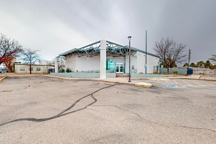 More Photos Of 6410 Gibson Blvd SE, Albuquerque Bank For Sale