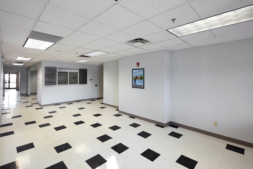 More Photos Of 801-803 West Ave, Rochester Light Manufacturing For Lease