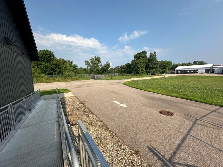 More Photos Of 2233 N Burdick St, Kalamazoo Freestanding For Sale