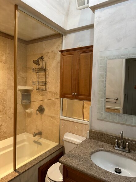 More Photos Of 3135 Lower Kula Rd, Kula Storefront Retail Office For Sale