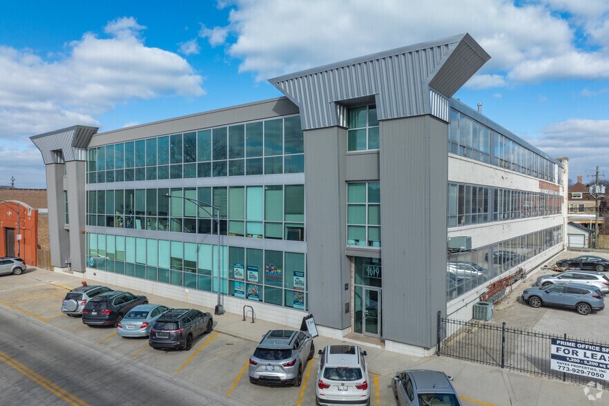 Primary Photo Of 4619-4621 N Ravenswood Ave, Chicago Office For Lease