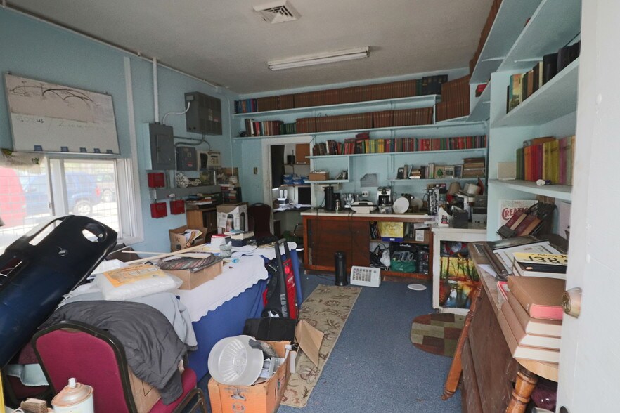 More Photos Of 1335 Harding Hwy, Richland Auto Repair For Sale