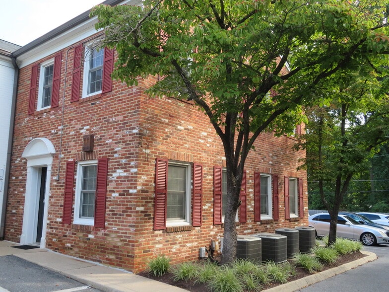 More Photos Of 3231-3233 Superior Ln, Bowie Medical For Lease