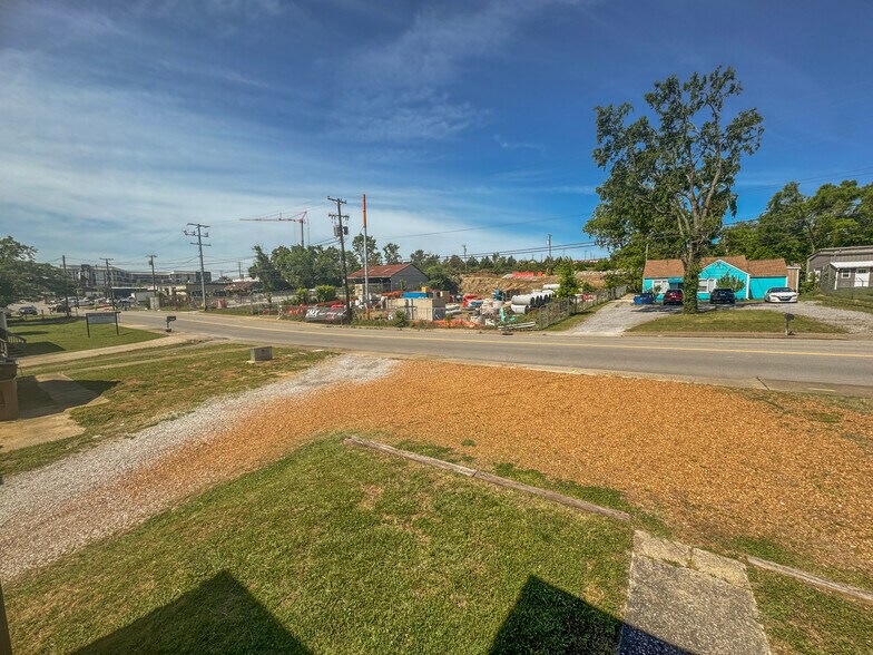 More Photos Of 3016 Ambrose Ave, Nashville Office Residential For Lease