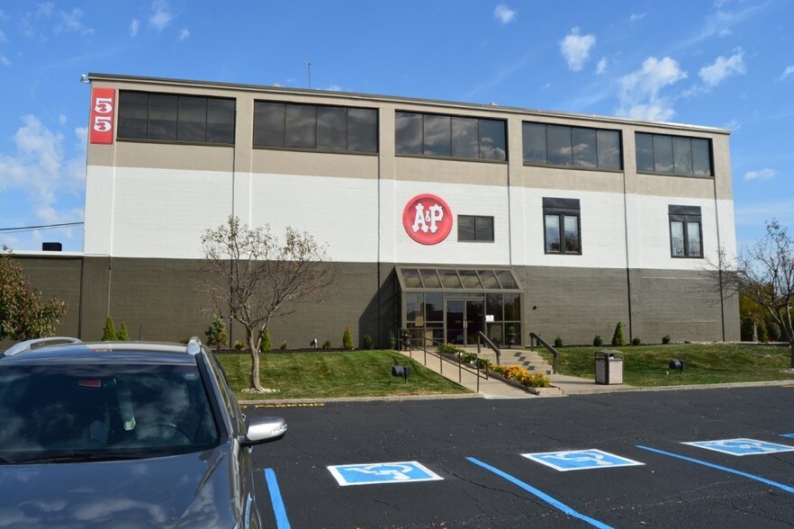 Primary Photo Of 55 S State Ave, Indianapolis Light Distribution For Lease