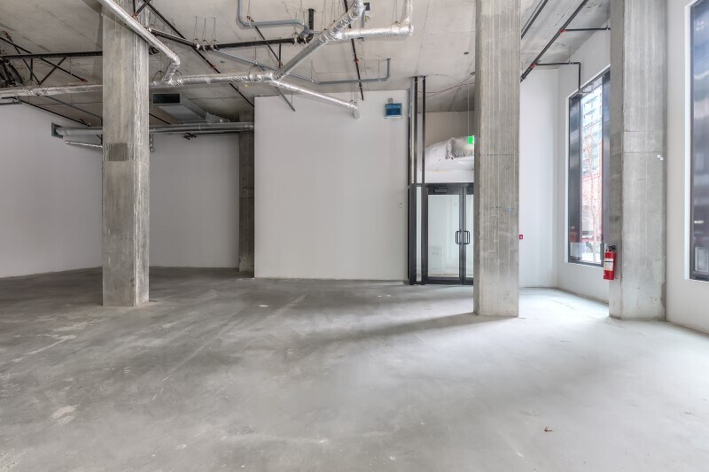 More Photos Of 225 Rue Young, Montréal Apartments For Lease