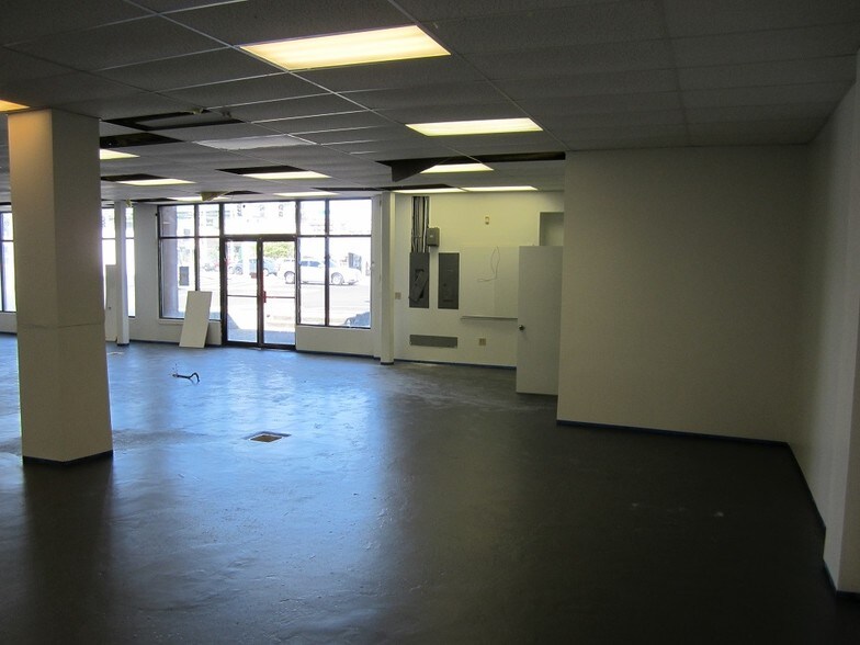 More Photos Of 1043 S Jackson St, Seattle Storefront Retail Office For Lease