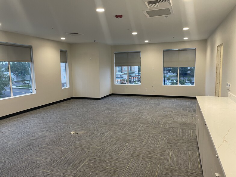 More Photos Of 12330 SE 5th St, Vancouver Office For Lease