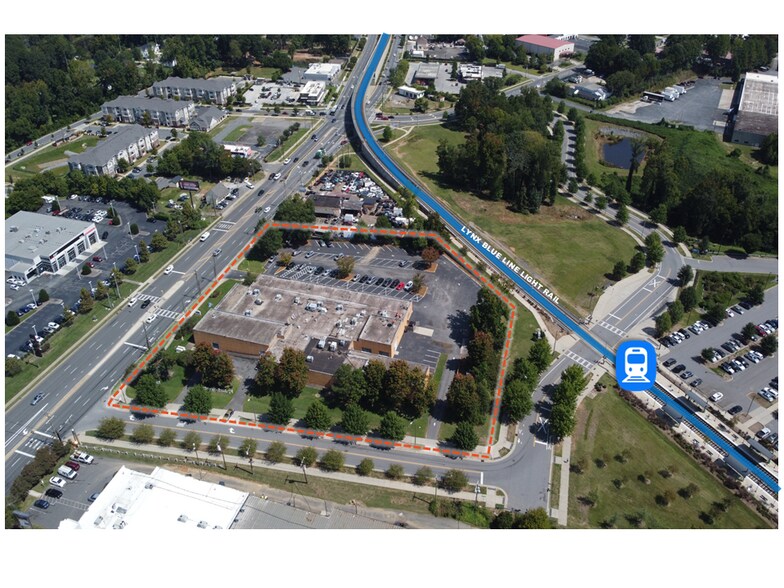Primary Photo Of 5500 N Tryon St, Charlotte Schools For Lease