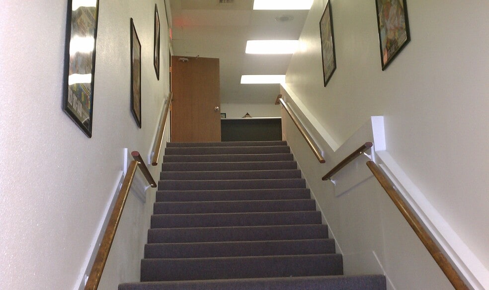 More Photos Of 5620-5630 W Charleston Blvd, Las Vegas Storefront Retail Office For Lease