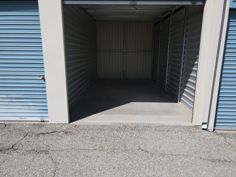 More Photos Of 5020 Adobe Rd, Twentynine Palms Specialty For Sale