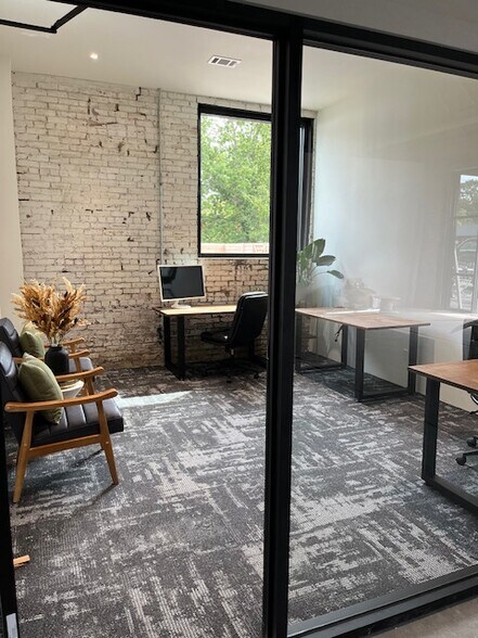 Primary Photo Of 215 S Arkansas Ave, Russellville Office For Sale