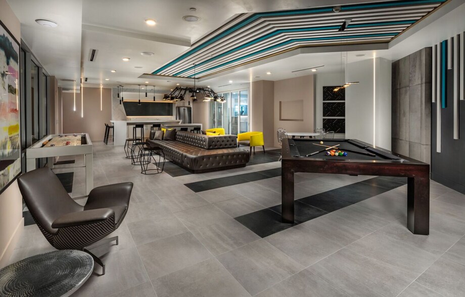 More Photos Of 424 W Pico Blvd, Los Angeles Apartments For Lease