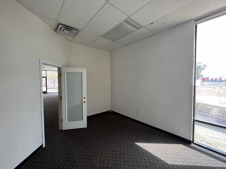 More Photos Of 2350 Miracle Mile Rd, Bullhead City Storefront Retail Office For Sale