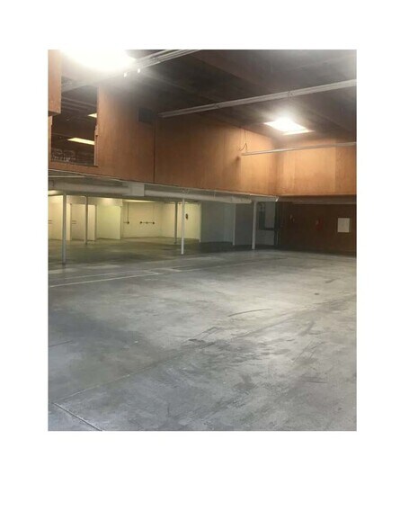 More Photos Of 1111-1119 Hillside Blvd, Daly City Warehouse For Lease