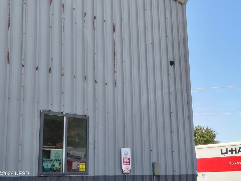 More Photos Of 123 W 5th Ave, Webster Warehouse For Sale