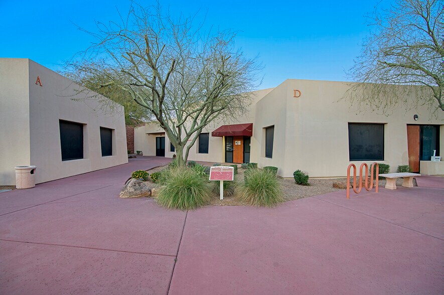 More Photos Of 6591 W Thunderbird Rd, Glendale Medical For Lease