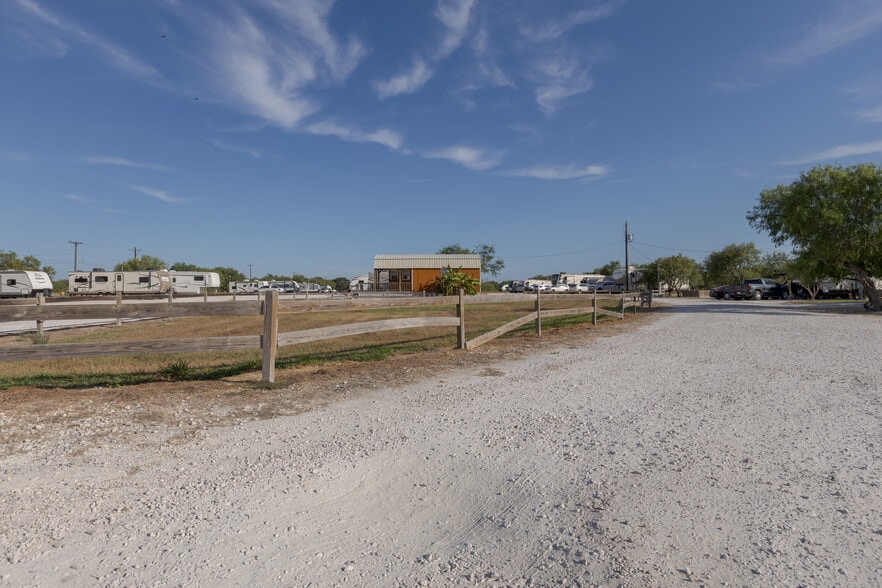 More Photos Of 14145 US Highway 181, Sinton Manufactured Housing Mobile Home Park For Sale
