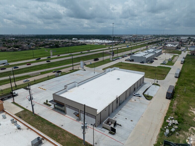 More Photos Of 3349 Grand Pkwy N, Katy Storefront Retail Office For Lease