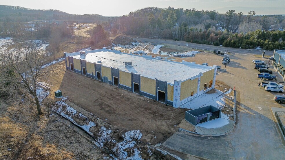 More Photos Of 1643 Commercial Blvd, Chippewa Falls Freestanding For Lease