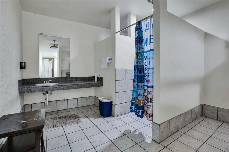 More Photos Of 73782 Two Mile Rd, Twentynine Palms Health Club For Sale