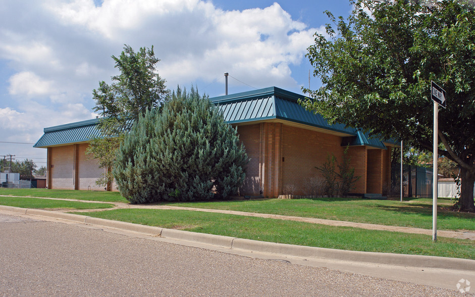 Primary Photo Of 9919 Reese Blvd, Lubbock Office For Lease