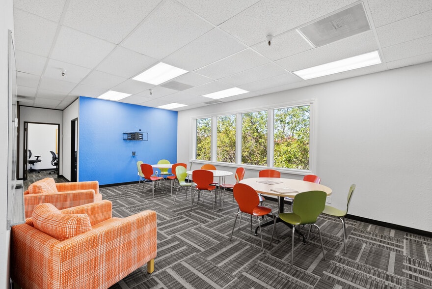 More Photos Of 289 S San Antonio Rd, Los Altos Office For Lease