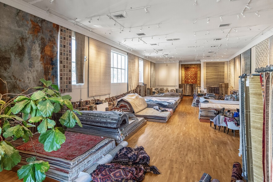 More Photos Of 135 Vermont St, San Francisco Freestanding For Lease