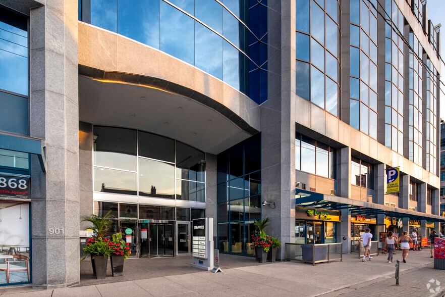 More Photos Of 901 King St W, Toronto Office For Lease