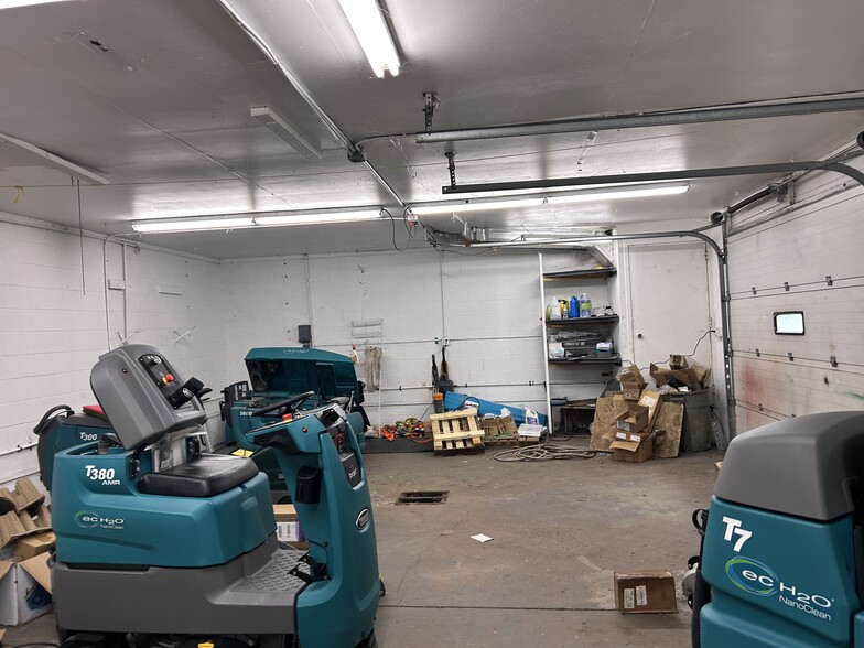 More Photos Of 1434 Ridge Rd, Webster Auto Repair For Sale