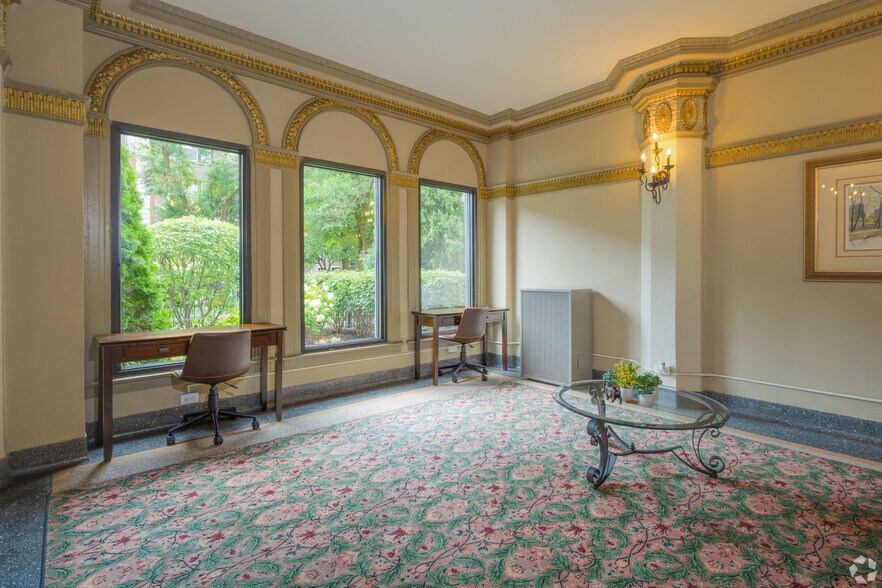 More Photos Of 5326 S Cornell Ave, Chicago Apartments For Sale