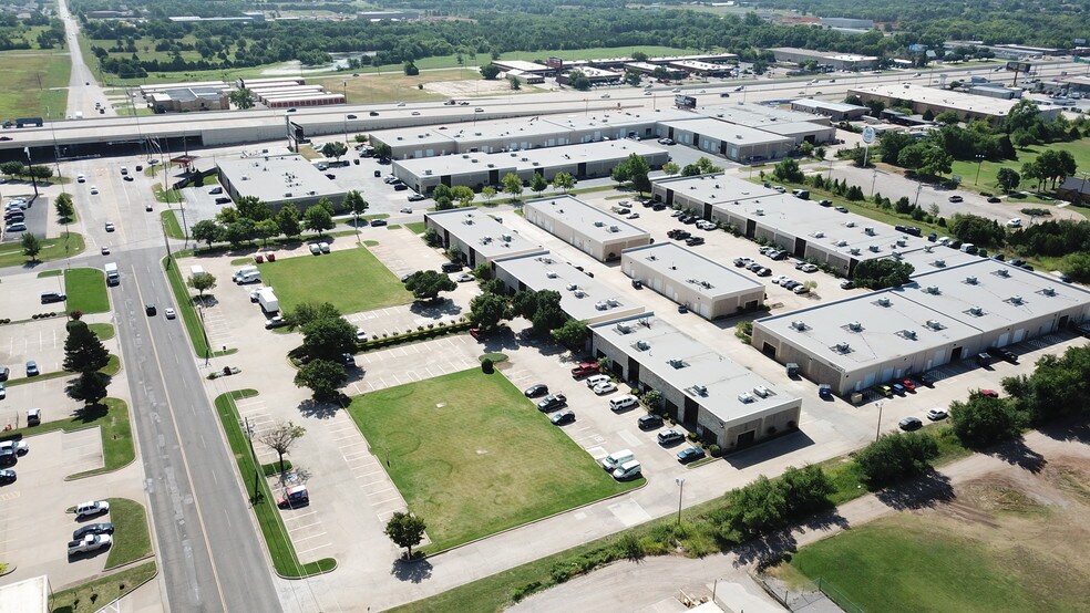 More Photos Of 210 W Wilshire Blvd, Oklahoma City Unknown For Lease