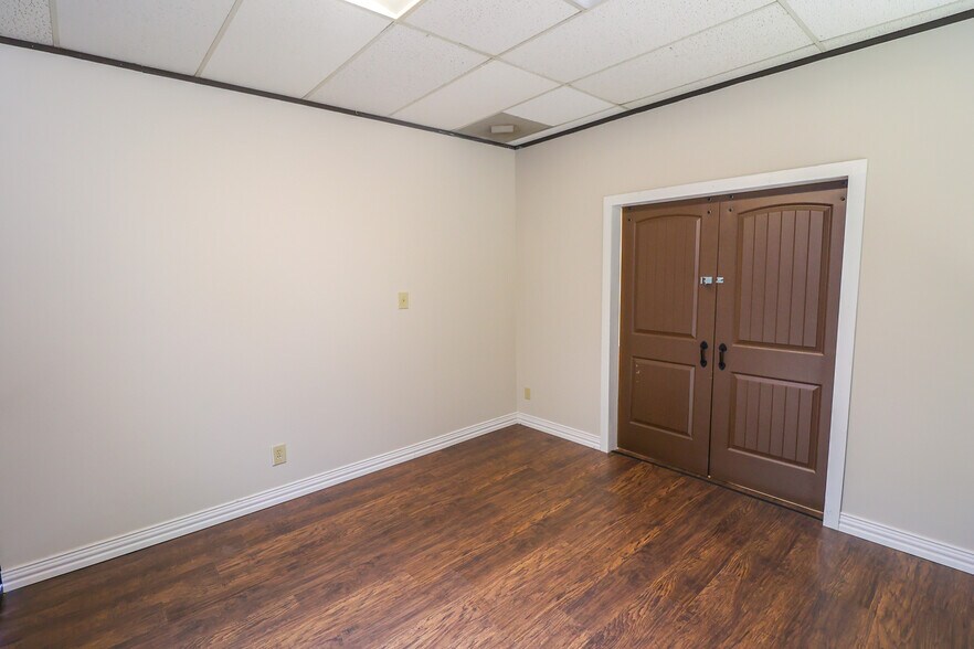 More Photos Of 13131 Champions Dr, Houston Medical For Lease