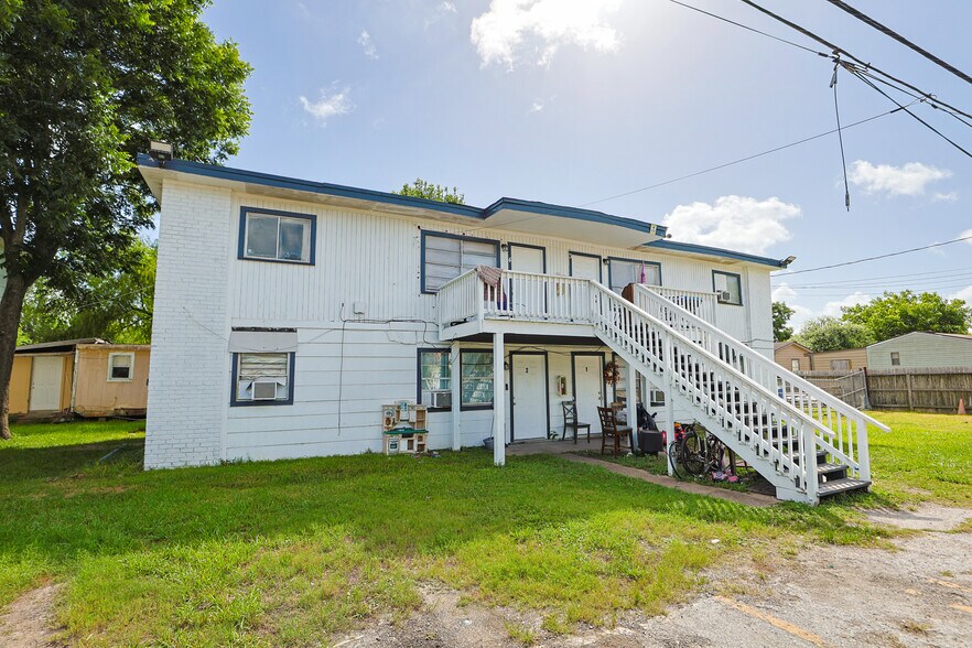 More Photos Of 2312-2315 Avenue B, Dickinson, TX 77539 Ave, Dickinson Apartments For Sale