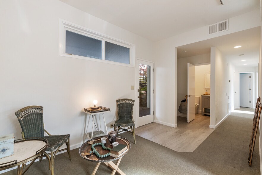 More Photos Of 125-131 Camino Alto, Mill Valley Office For Lease