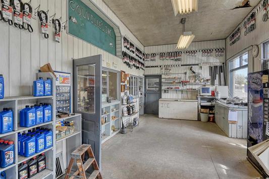 More Photos Of 110 E Broadway Ave, Reardan Service Station For Sale
