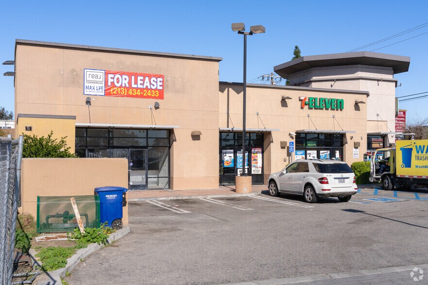 More Photos Of 11759 Carson St, Lakewood Convenience Store For Lease