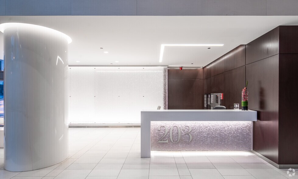 More Photos Of 203 N LaSalle St, Chicago Office For Lease