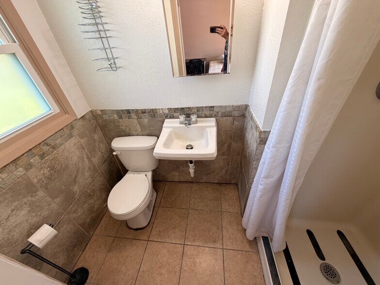 More Photos Of 108 Pearl St, Bedford Hotel For Sale