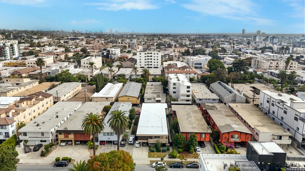More Photos Of 3662 Keystone Ave, Los Angeles Apartments For Sale