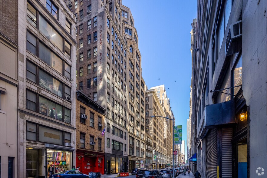 More Photos Of 226 W 37th St, New York Office For Lease