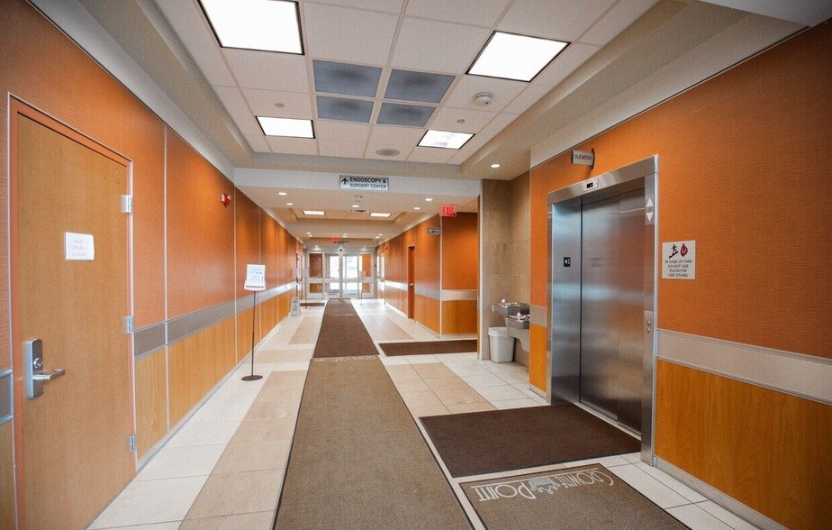 More Photos Of 6240 Rashelle Dr, Flint Medical For Lease