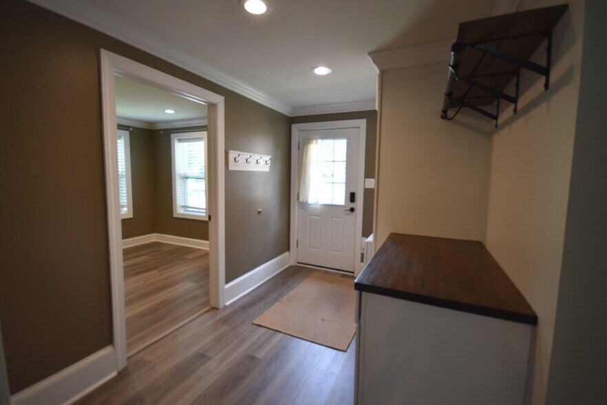 More Photos Of 309 White Horse Pike, Haddon Heights Office For Sale