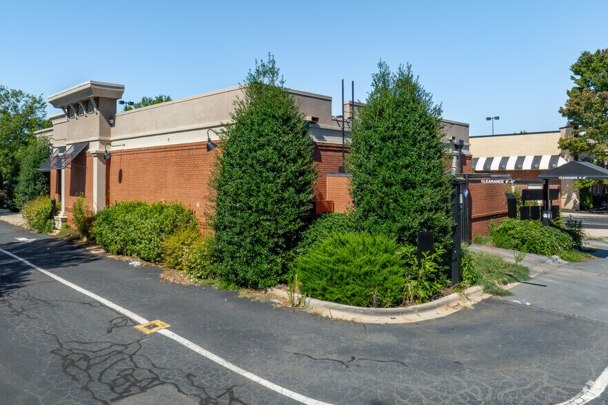 More Photos Of 1930 Sardis Rd N, Charlotte Fast Food For Sale