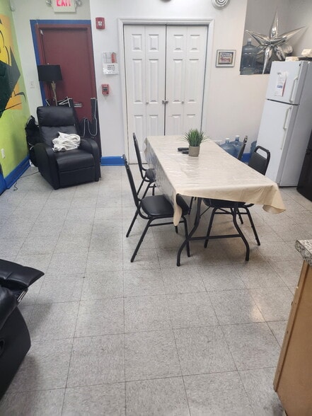 More Photos Of 109 Park St, Orange Warehouse For Lease