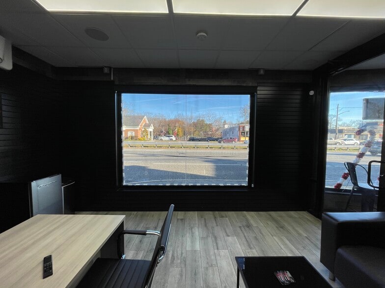 More Photos Of 701-705 Walt Whitman Rd, Melville Storefront For Sale