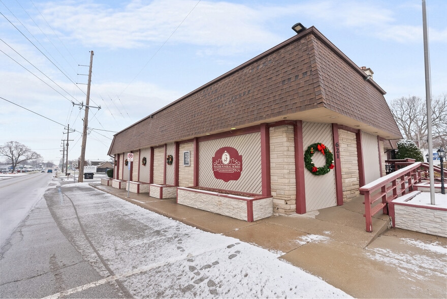 More Photos Of 621 N Halleck St, Demotte Religious Facility For Sale