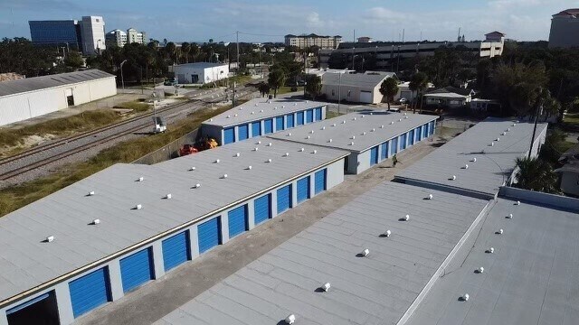 More Photos Of 820 E Lincoln Ave, Melbourne Self Storage For Lease